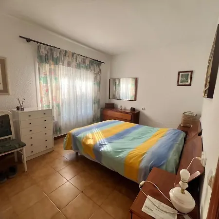 Dom wakacyjny Ocean View House In The Heart Of Nature, 1000 M From The Tossa de Mar